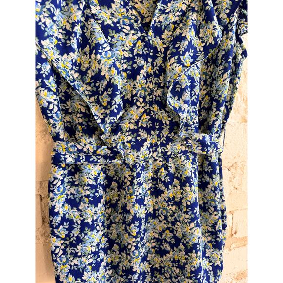 Max Studio Blue Floral Wrap Blouse Womens L V Neck Tie Back Short Sleeve Top - Picture 4 of 9